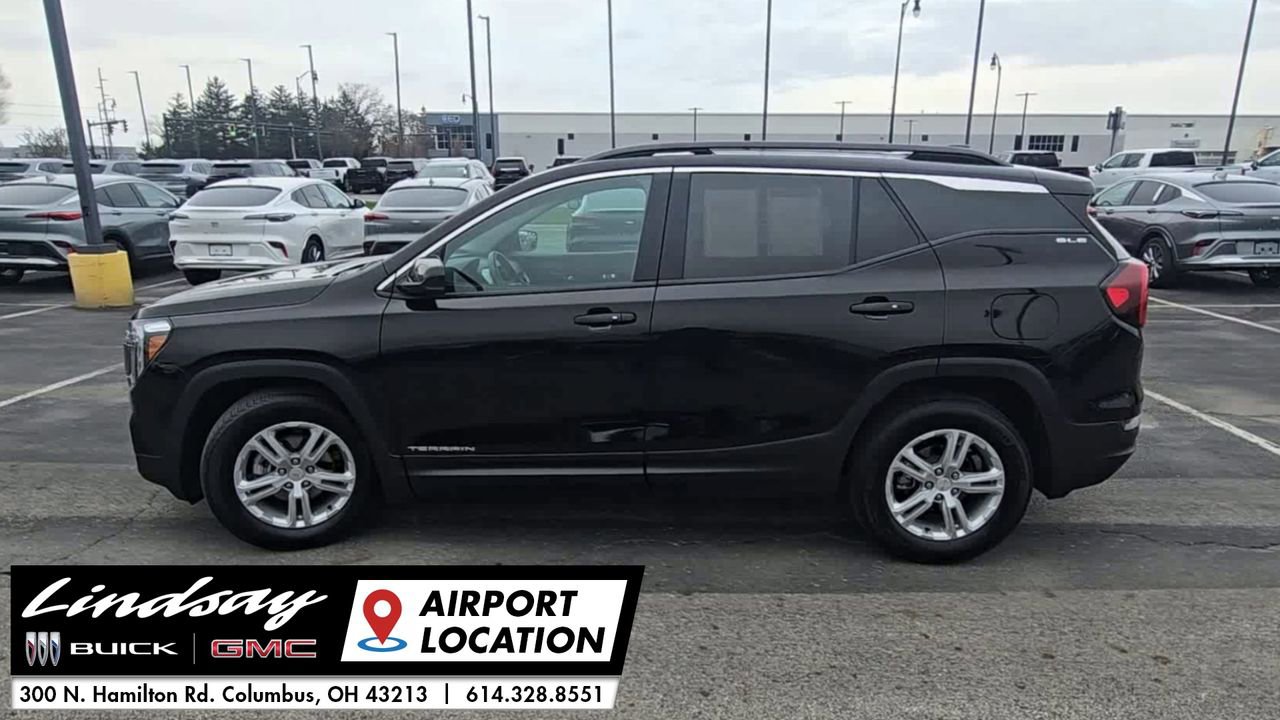 Used 2023 GMC Terrain SLE w/ Driver Convenience Package image 6
