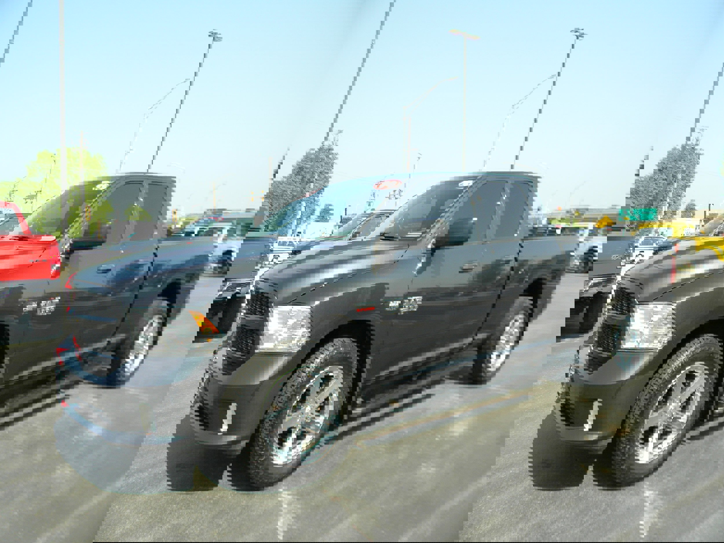 Used 2014 RAM 1500 Express image 4