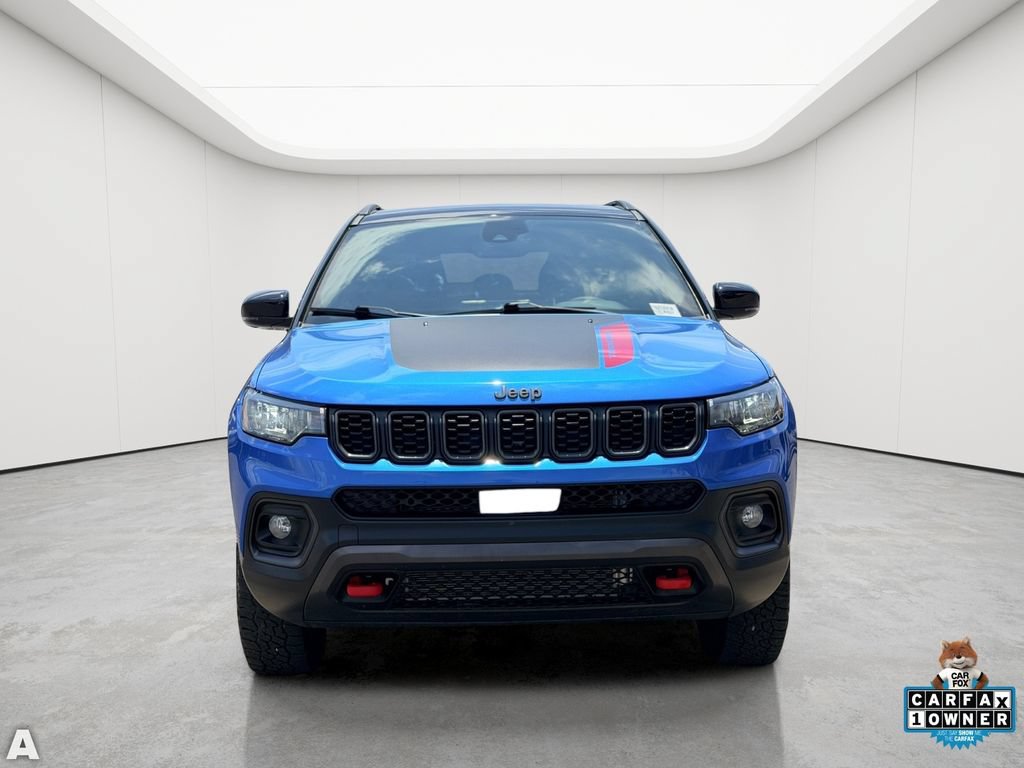 Certified 2026 Jeep Compass Trailhawk AWD/4WD image 9