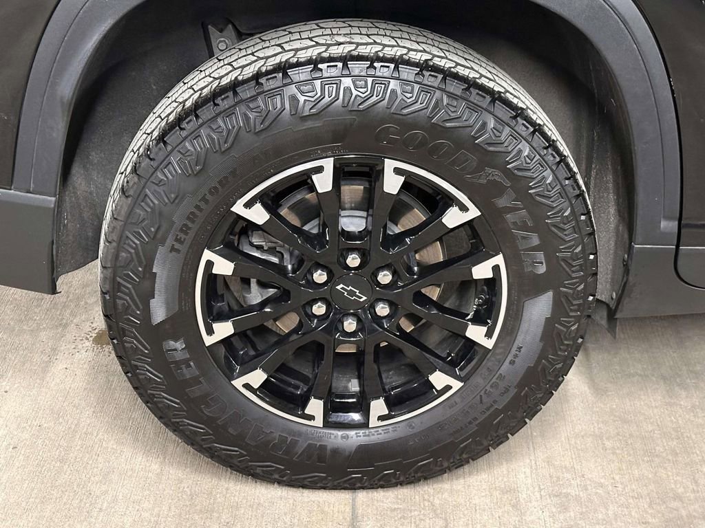 Used 2024 Chevrolet Traverse Z71 image 11