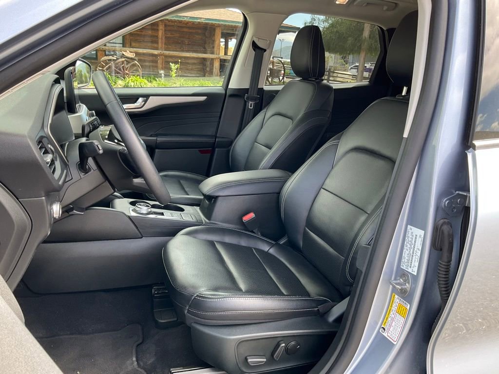 Used 2022 Ford Escape SEL w/ Technology Package image 47