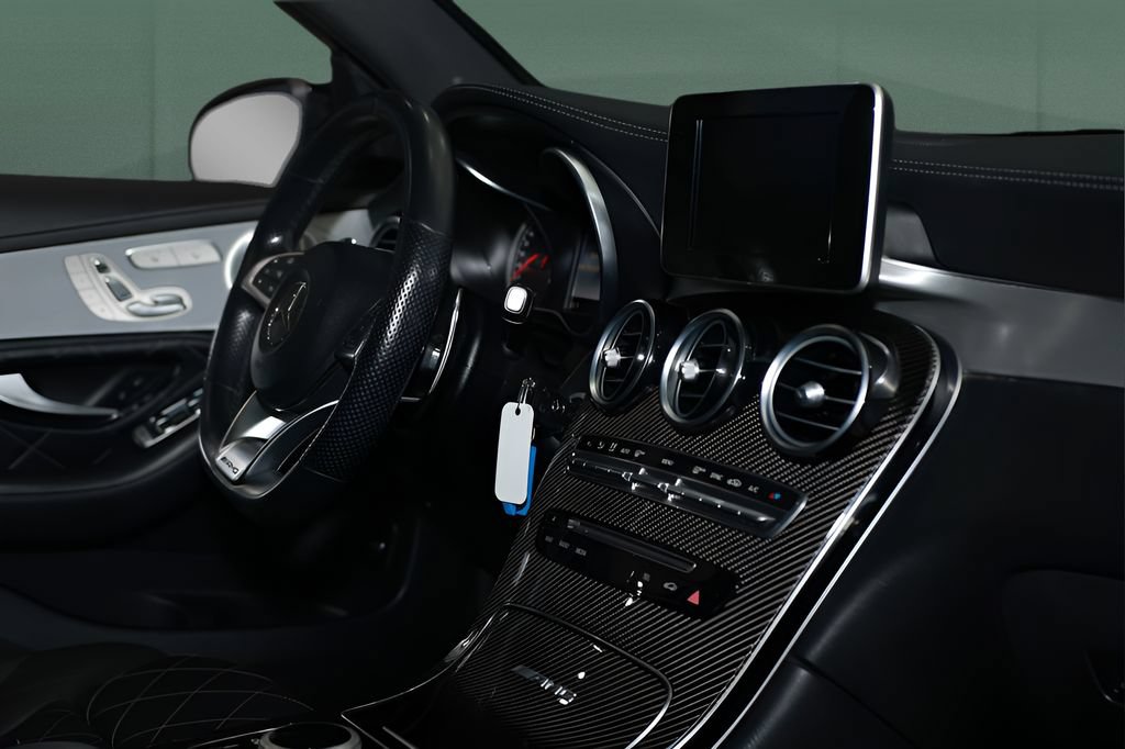 Used 2019 Mercedes-Benz GLC 63 AMG 4MATIC image 18