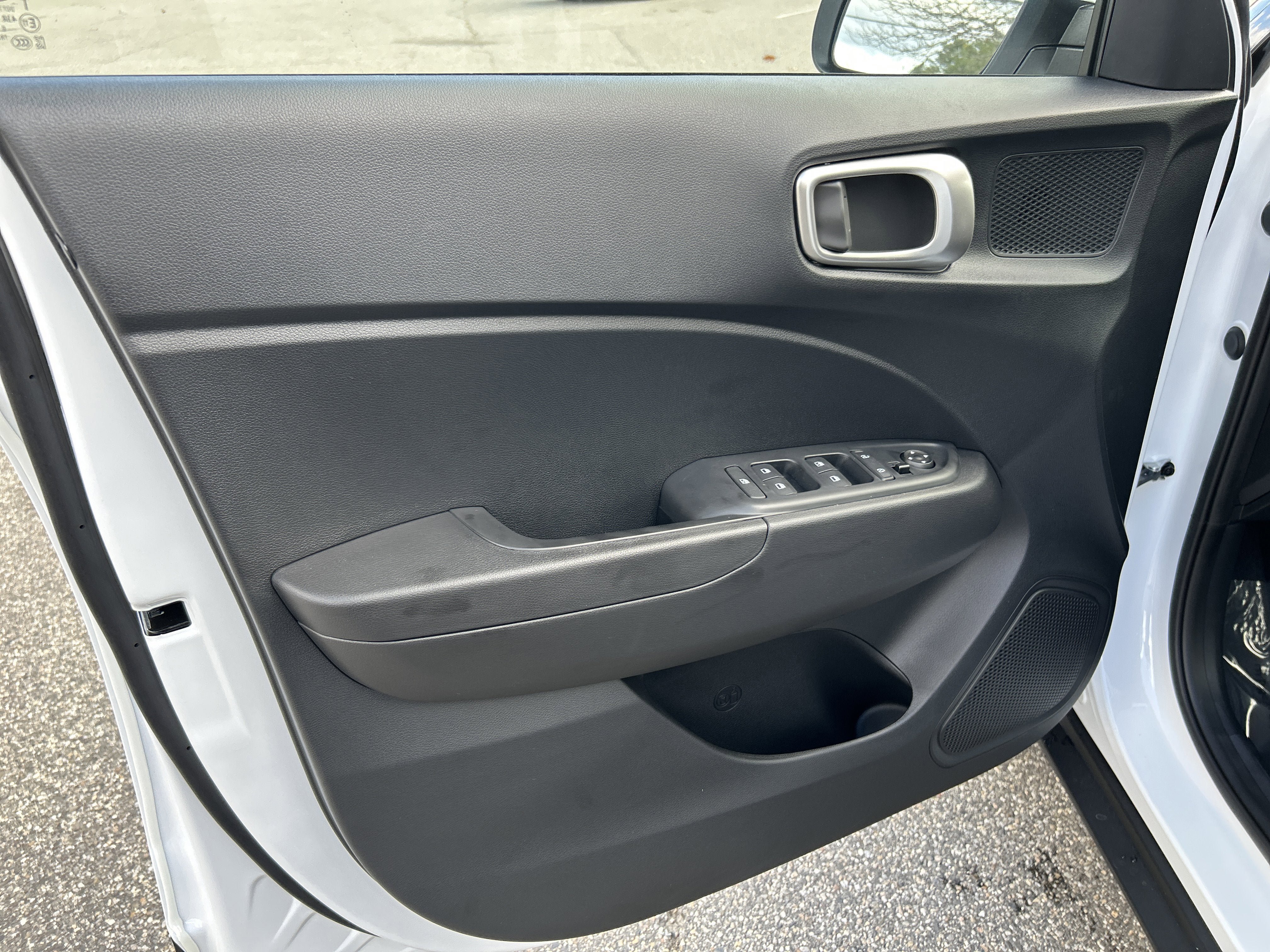 New 2026 Hyundai Venue SE FWD image 17