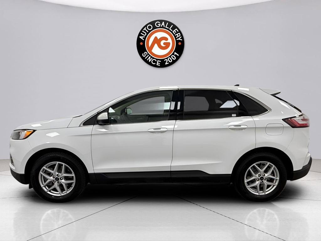 Used 2023 Ford Edge SEL image 4