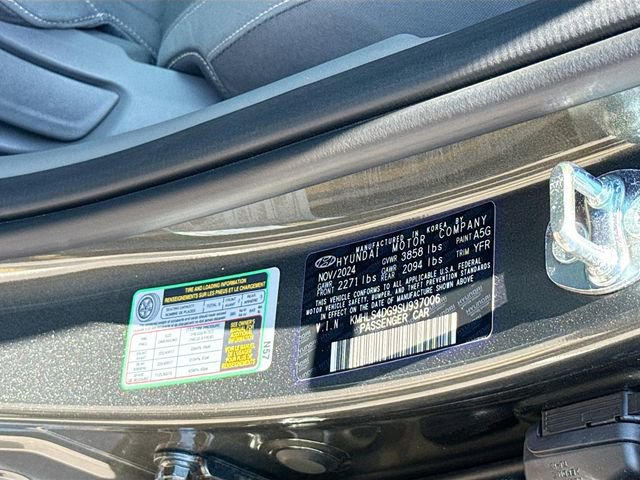 Certified 2025 Hyundai Elantra SEL w/ Cargo Package FWD image 31