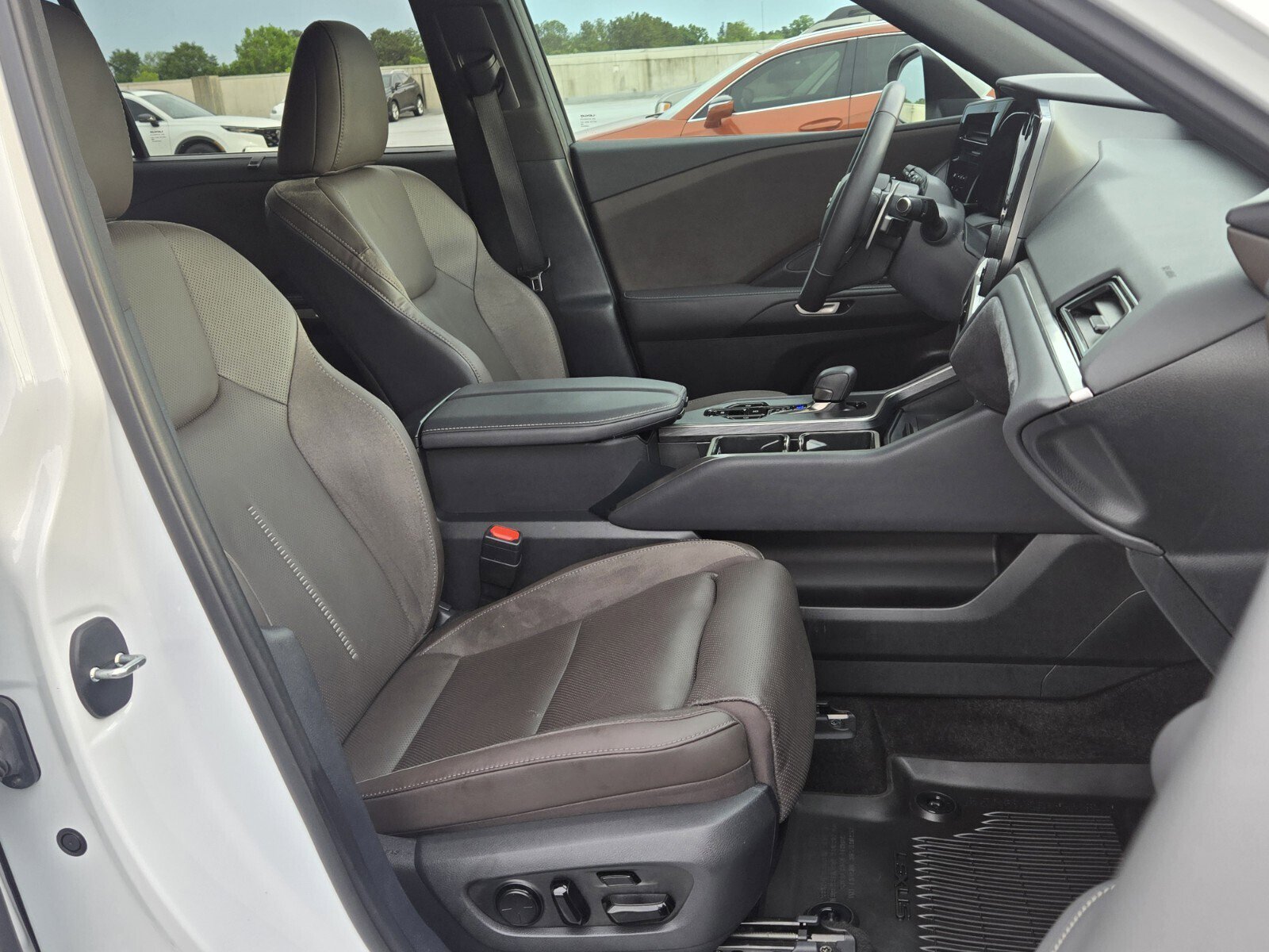 Certified 2024 Lexus TX 350 FWD w/ Technology Package image 19