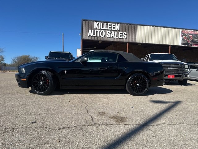Used 2014 Ford Mustang Convertible w/ Equipment Group 102A image 1
