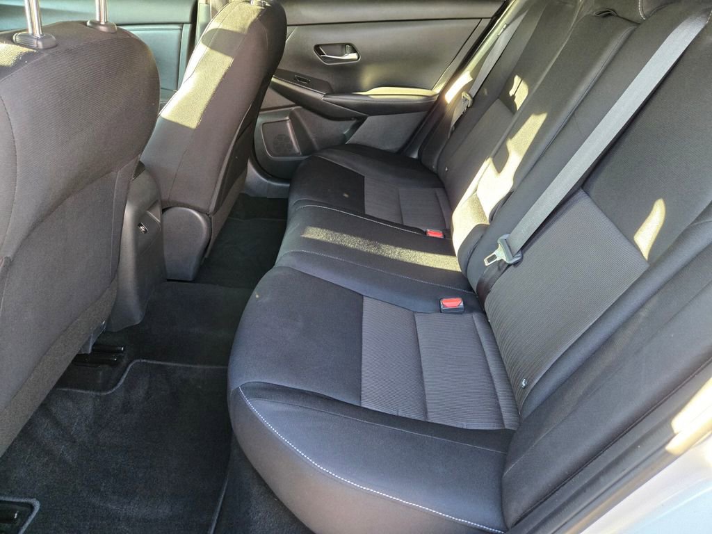 Used 2020 Nissan Sentra SV FWD image 13