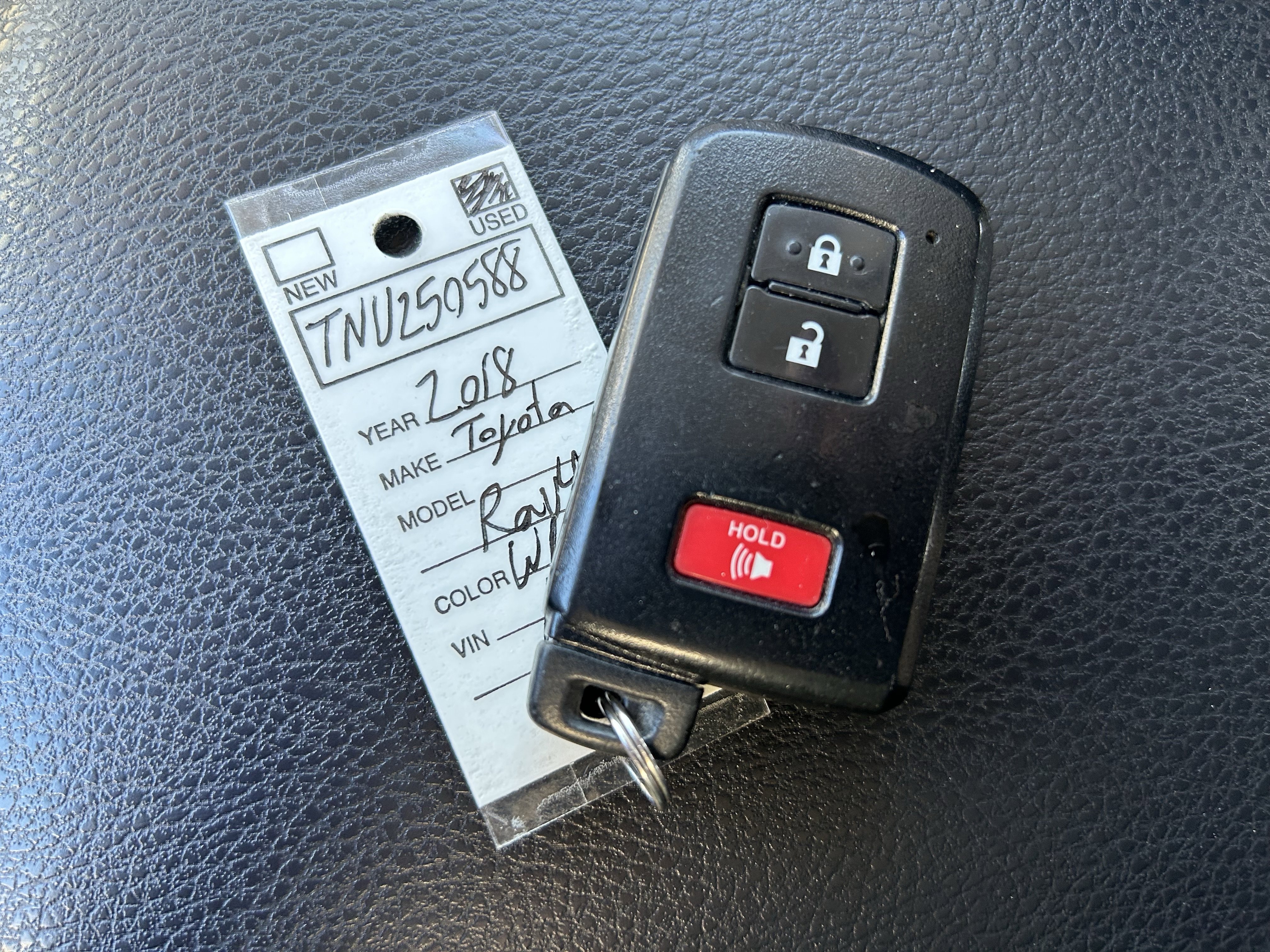 Certified 2018 Toyota RAV4 XLE image 33