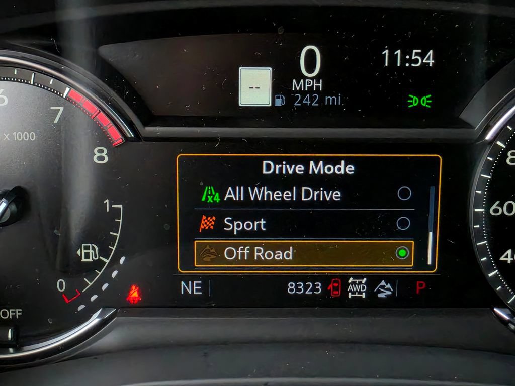 Used 2025 Cadillac XT6 Sport w/ LPO, Floor Liner Package AWD/4WD image 53