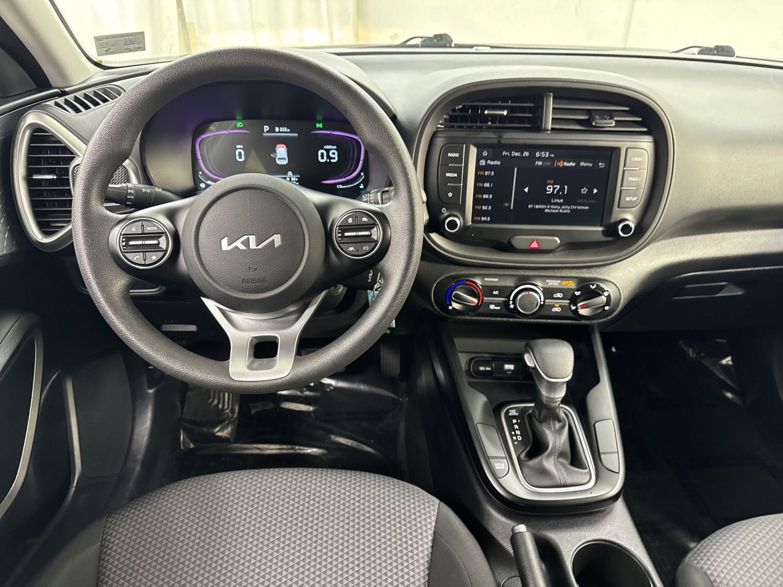 Used 2024 Kia Soul LX w/ Option Group 015 image 27