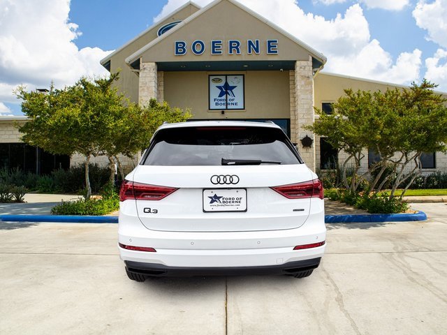 Used 2024 Audi Q3 2.0T Premium Plus image 4