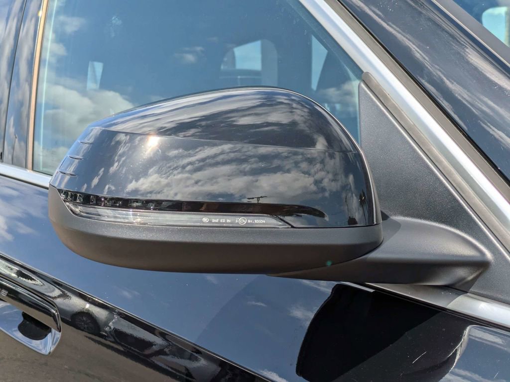 Used 2025 BMW X1 xDrive28i image 11