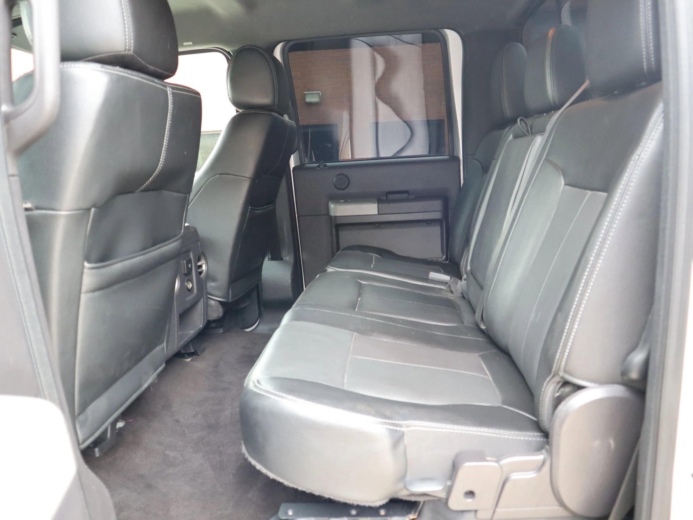 Used 2015 Ford F350 Lariat w/ Lariat Interior Package image 13