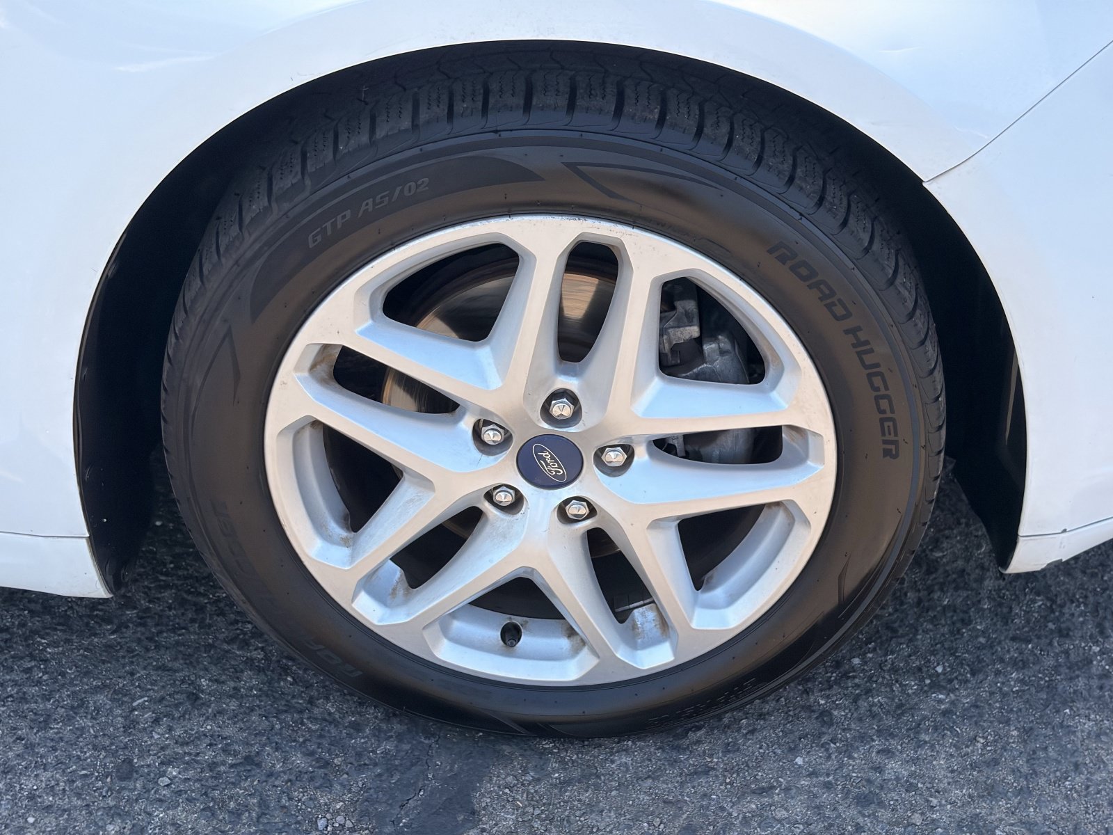 Used 2016 Ford Fusion SE FWD image 9