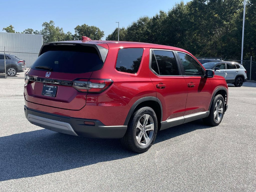 Used 2025 Honda Pilot EX-L image 7