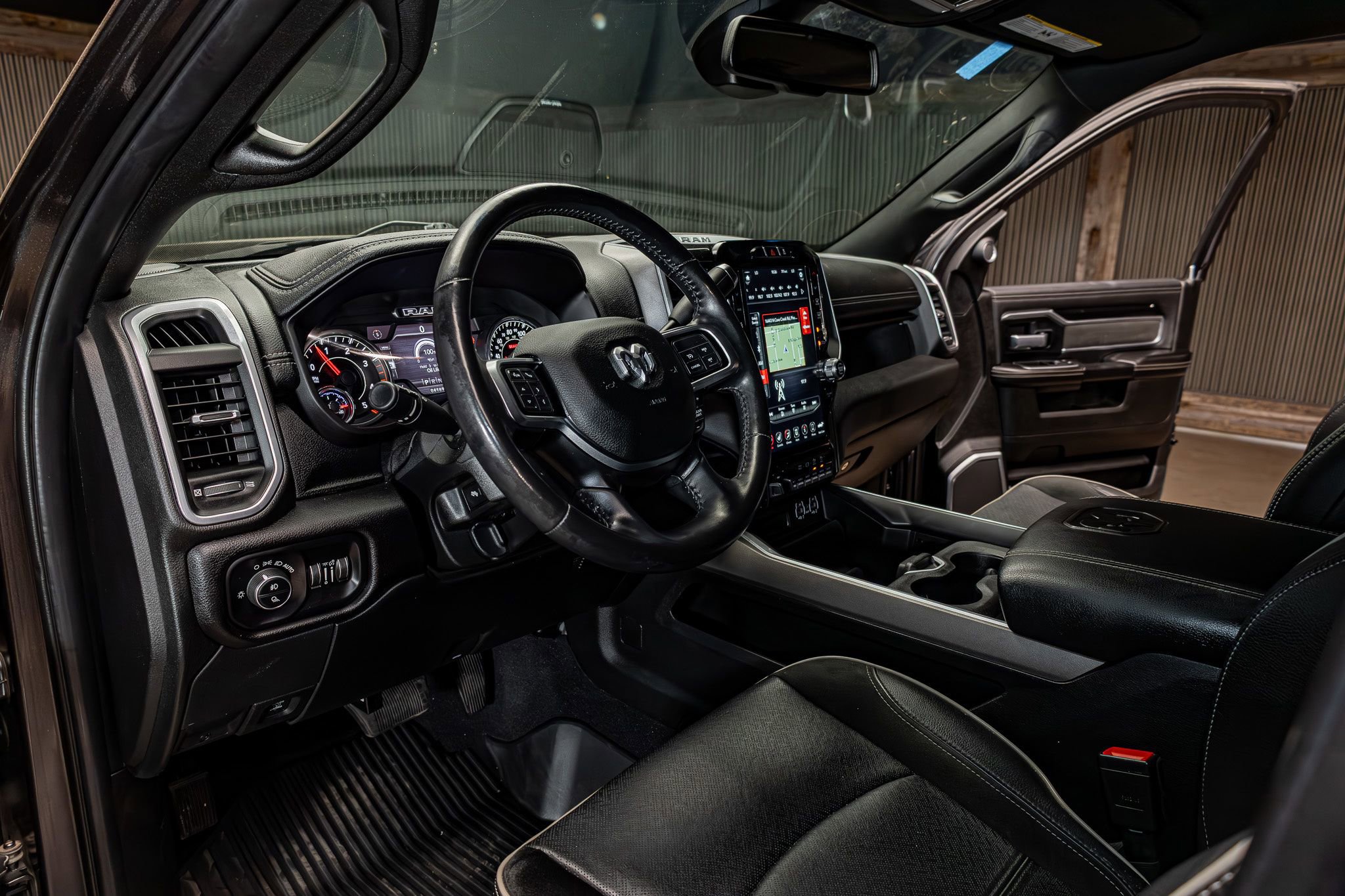 Used 2021 RAM 2500 Laramie AWD/4WD image 13