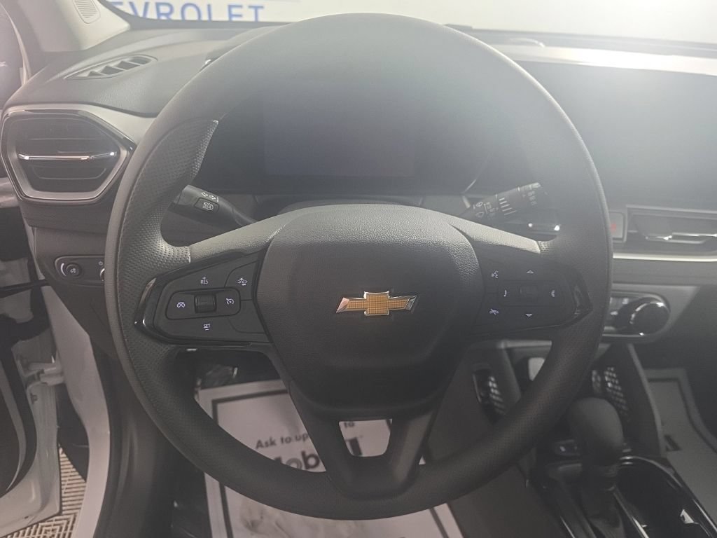New 2026 Chevrolet TrailBlazer LS w/ LS Convenience Package AWD/4WD image 16