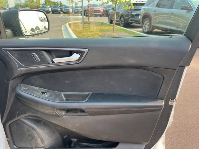 Used 2015 Ford Edge SE AWD/4WD image 10