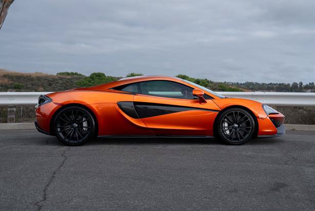 Used 2016 McLaren 570S Coupe RWD image 17