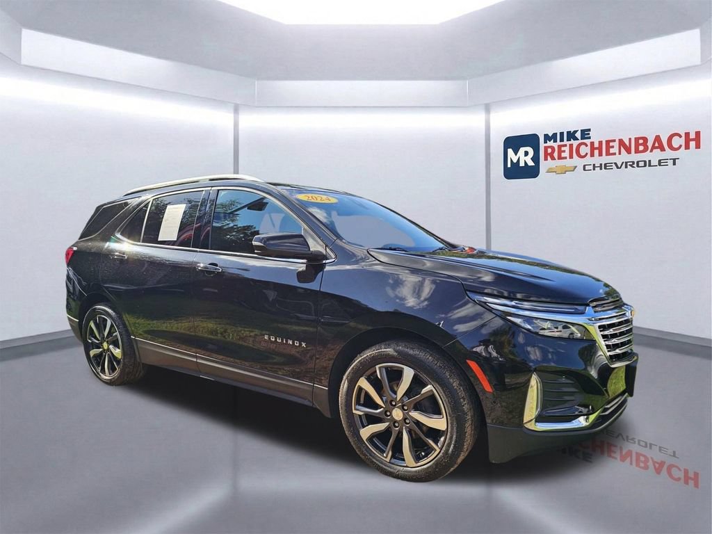 Used 2024 Chevrolet Equinox Premier FWD image 2