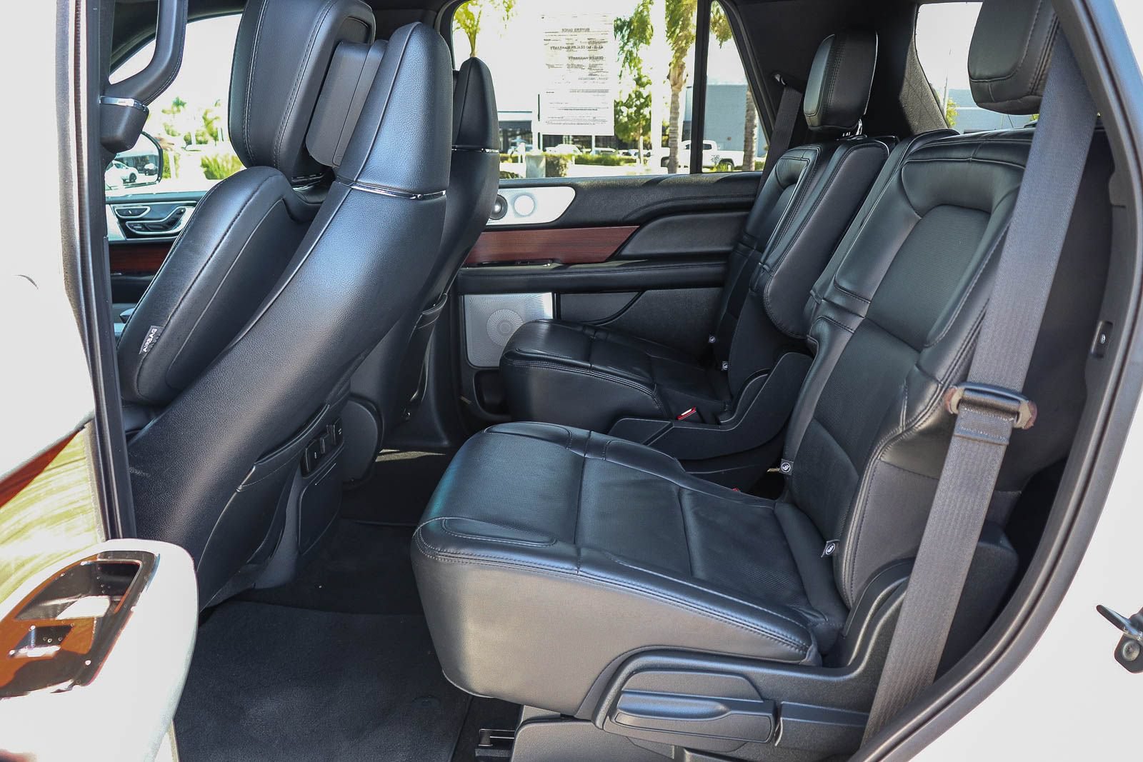 Used 2023 Lincoln Navigator Reserve AWD/4WD image 17