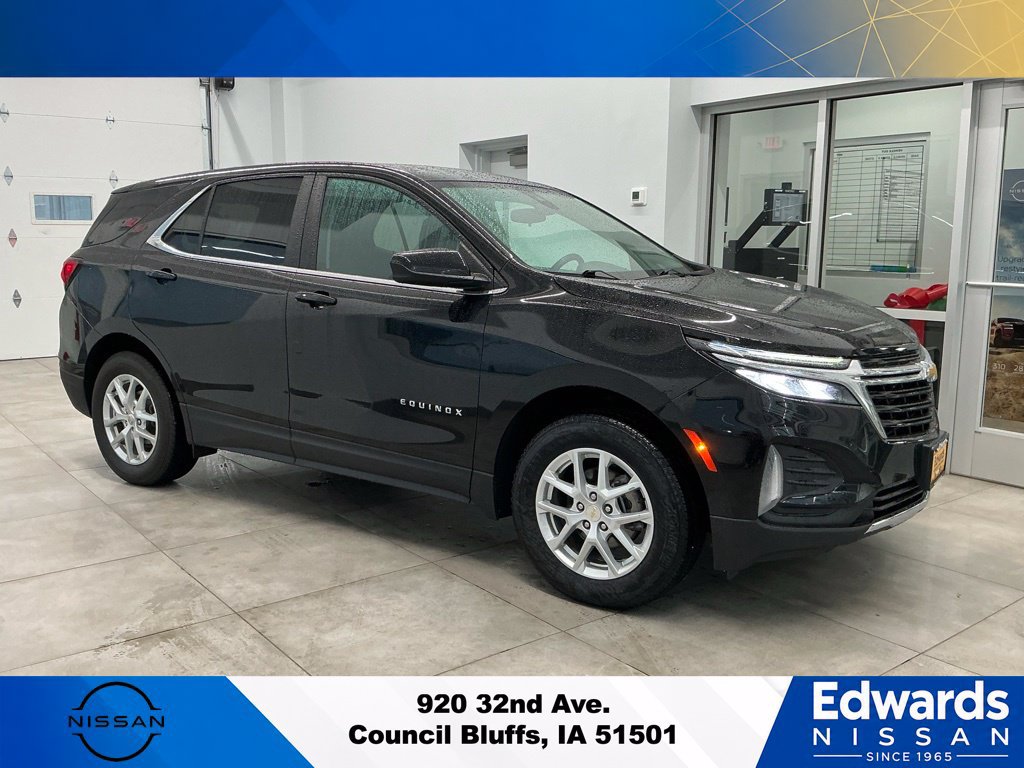 Used 2024 Chevrolet Equinox LT AWD/4WD image 2