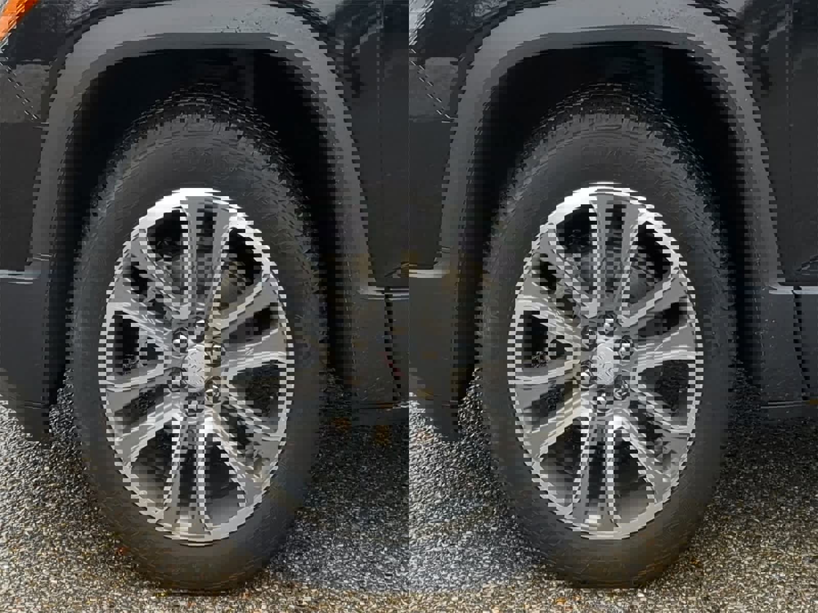 Used 2017 GMC Acadia SLT image 21