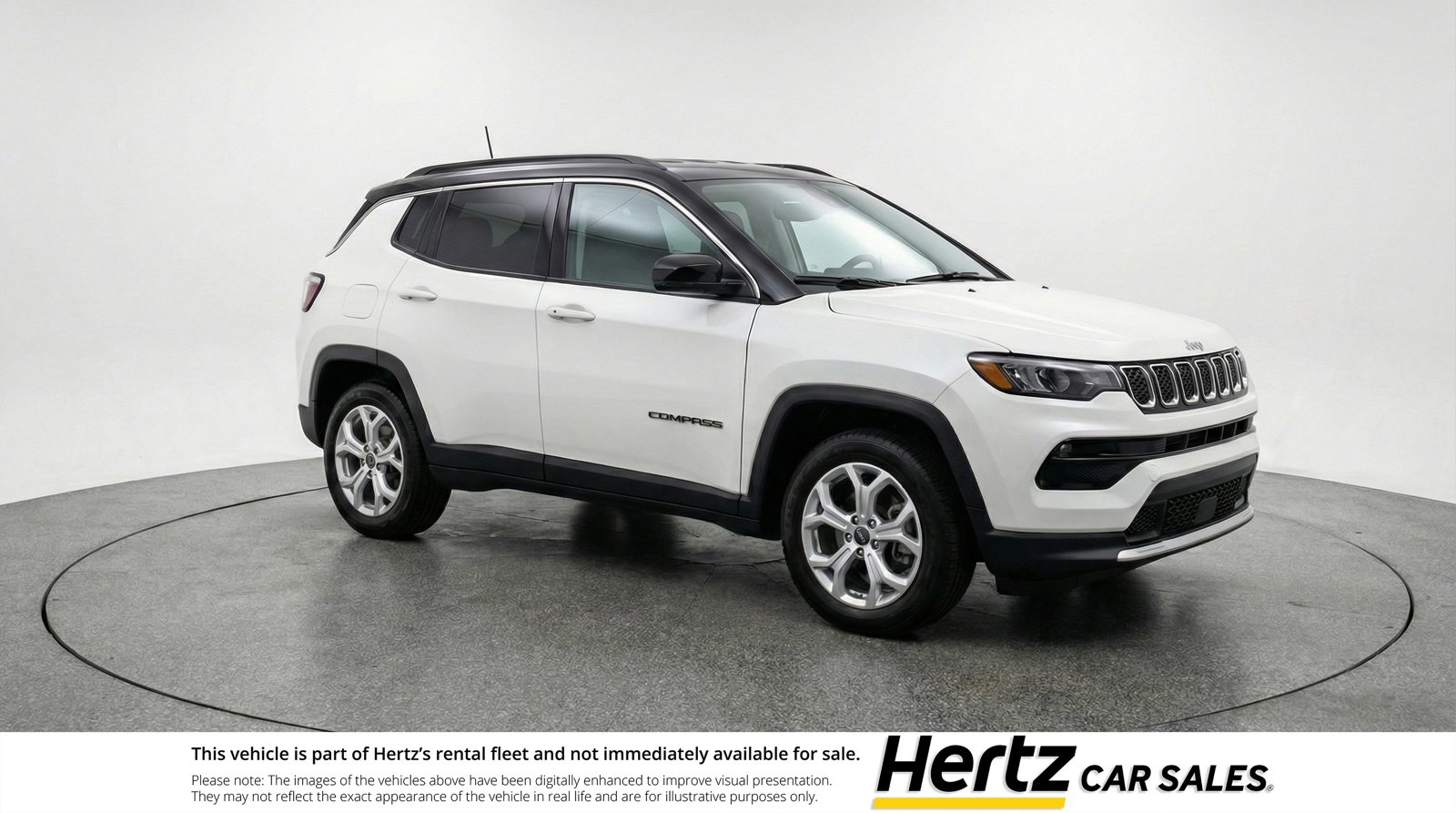 Used 2025 Jeep Compass Latitude AWD/4WD image 1