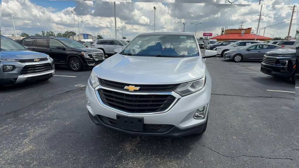 Used 2019 Chevrolet Equinox LT FWD image 3