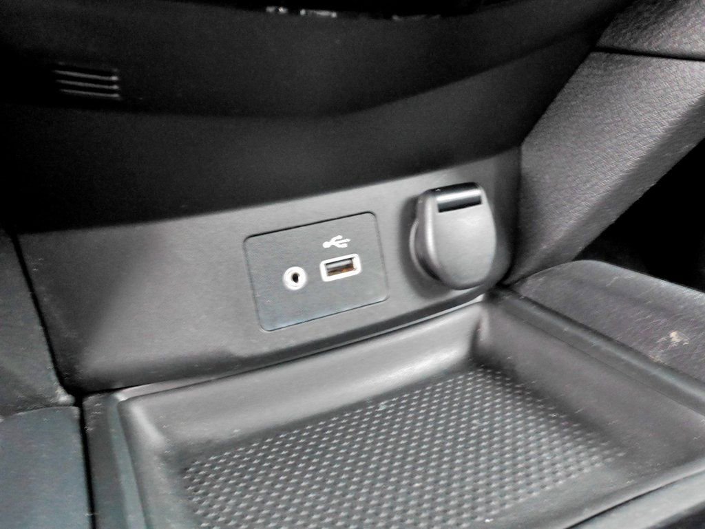 Used 2020 Nissan Rogue SV image 29