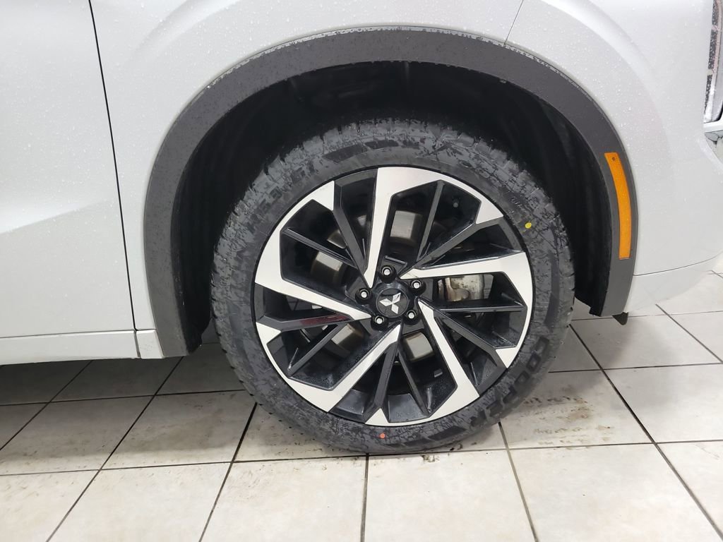 Used 2024 Mitsubishi Outlander SEL image 64