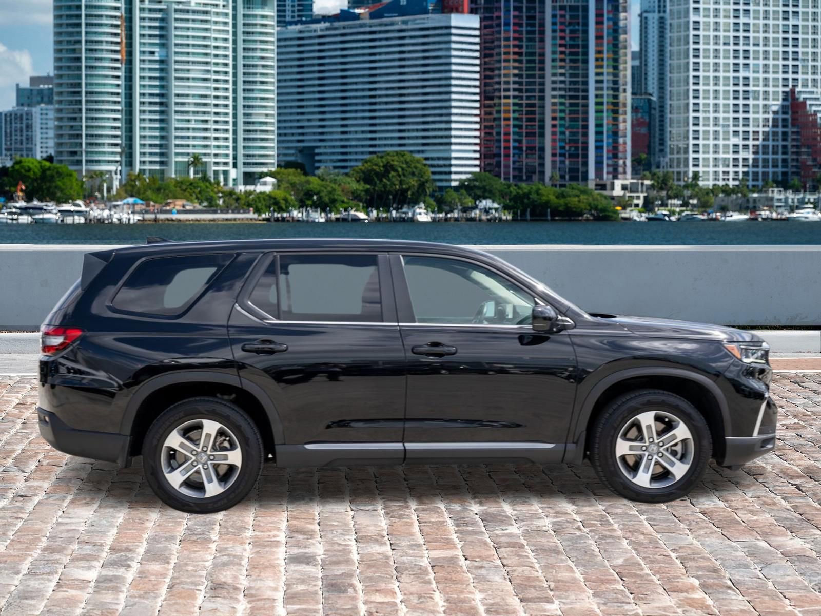 Certified 2024 Honda Pilot EX-L image 4