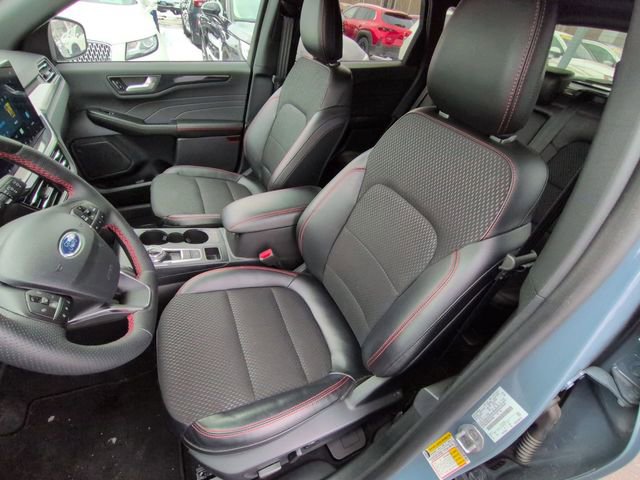 Used 2025 Ford Escape ST-Line Elite w/ Tech Pack #1 image 8