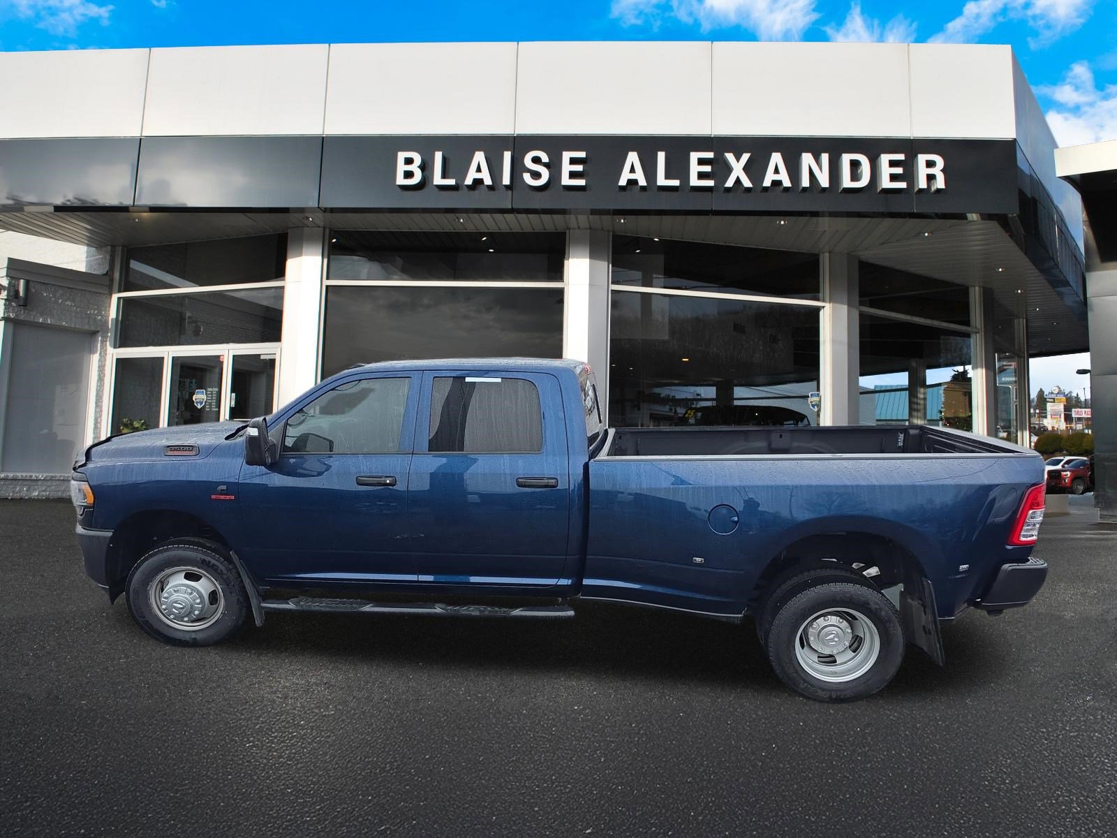 Used 2024 RAM 3500 Tradesman w/ Bed Utility Group image 7