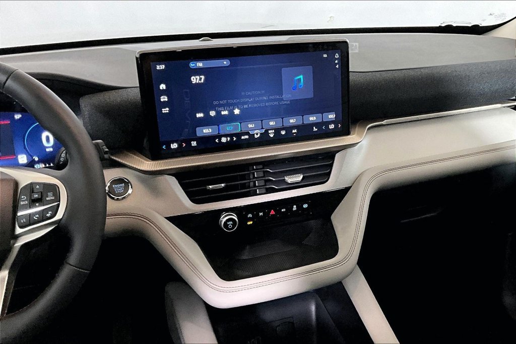 New 2026 Ford Explorer Active w/ Active Comfort Package RWD image 7
