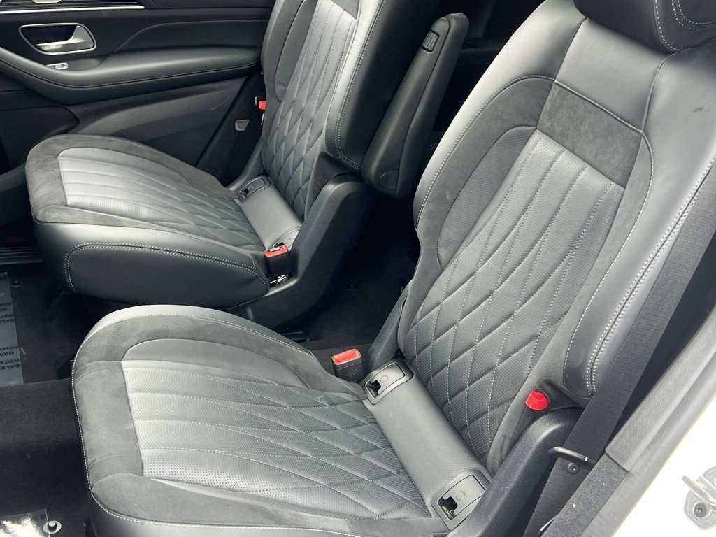 Used 2024 Mercedes-Benz GLS 63 AMG 4MATIC image 18