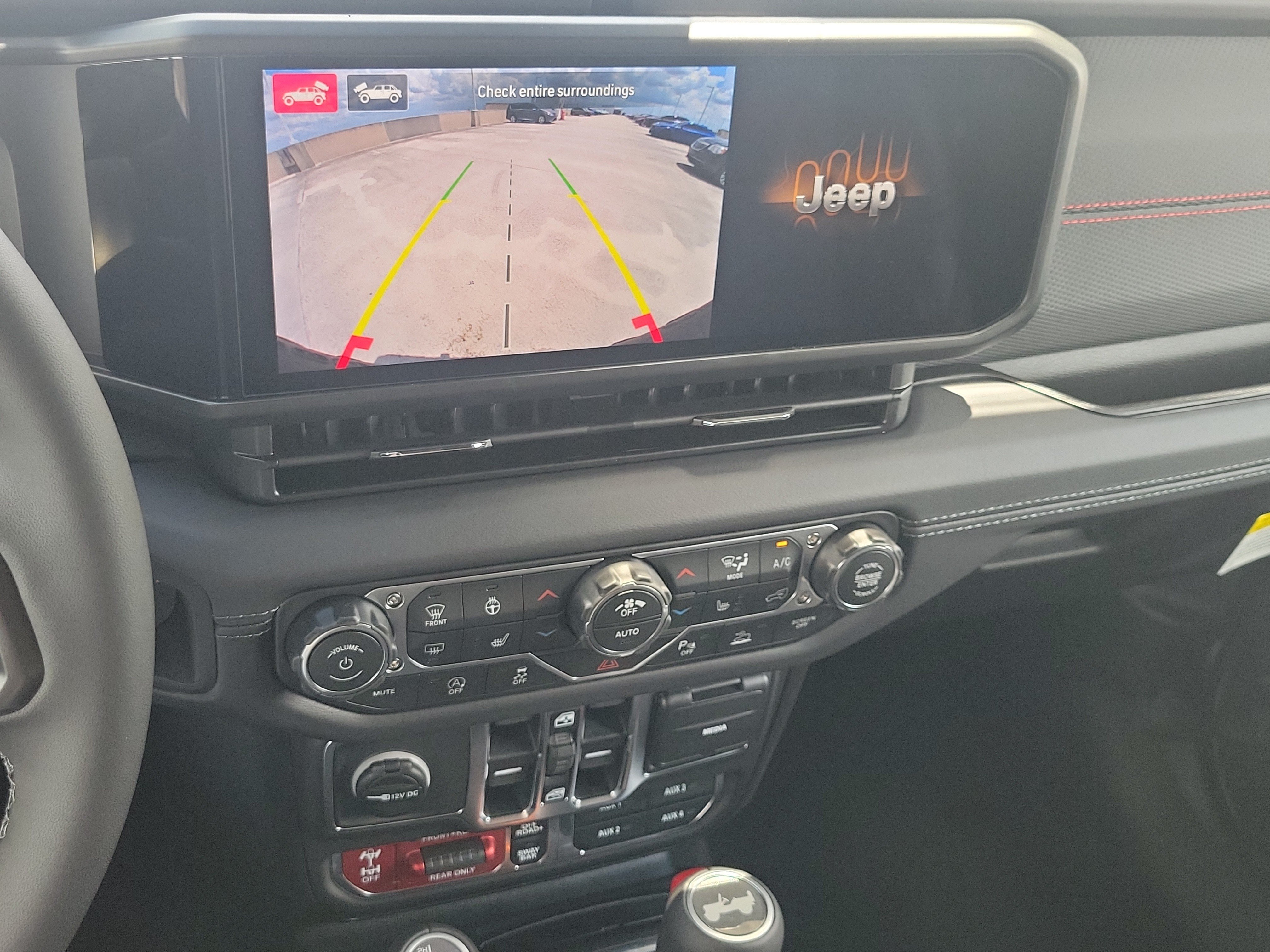 New 2026 Jeep Wrangler Unlimited Rubicon AWD/4WD image 26