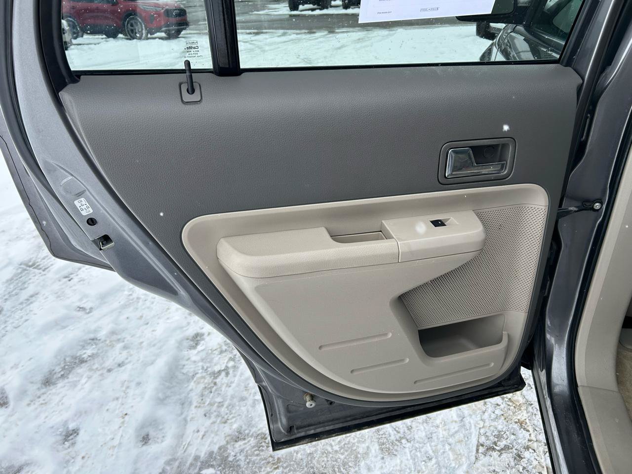Used 2009 Ford Edge SEL FWD image 13