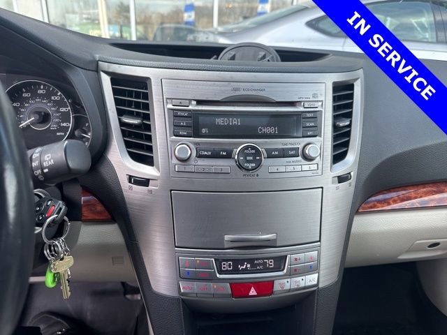 Used 2010 Subaru Outback 2.5i Limited w/ Popular Equipment Group 2A image 6