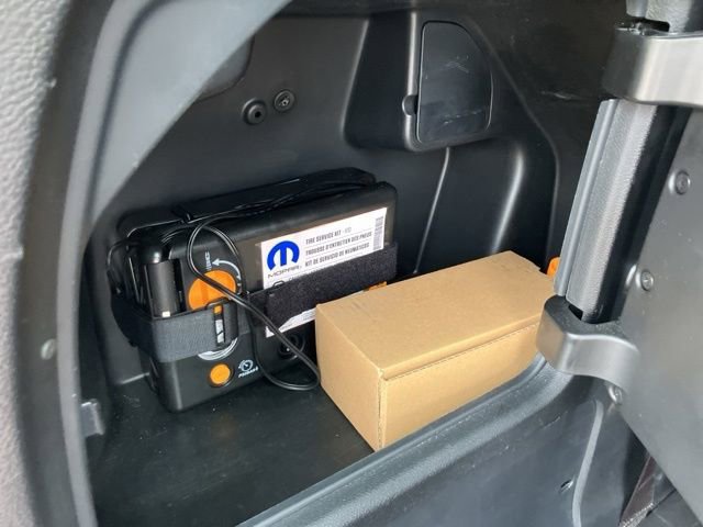 Used 2020 Chrysler Pacifica Limited w/ Advanced Safetytec Group image 42