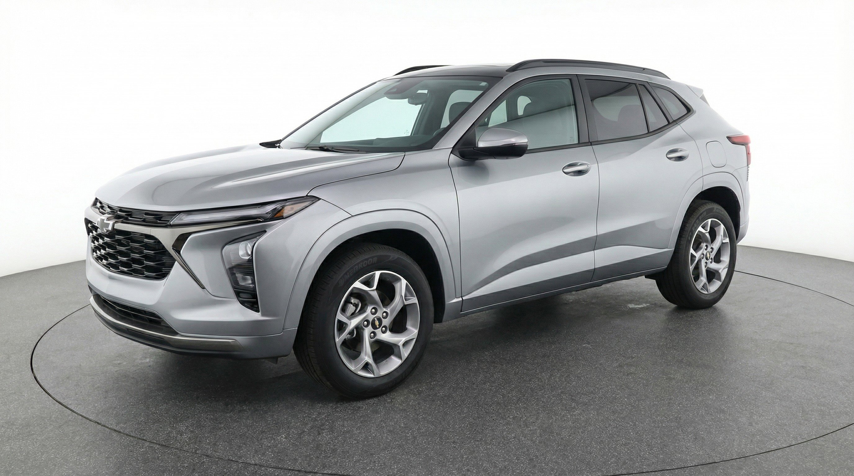 Used 2025 Chevrolet Trax LT image 3