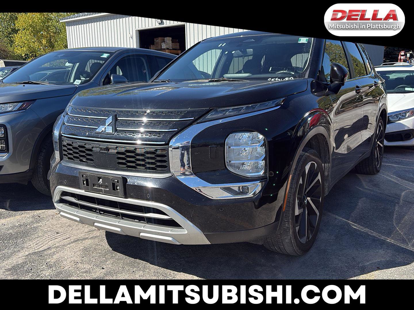 Used 2024 Mitsubishi Outlander SE