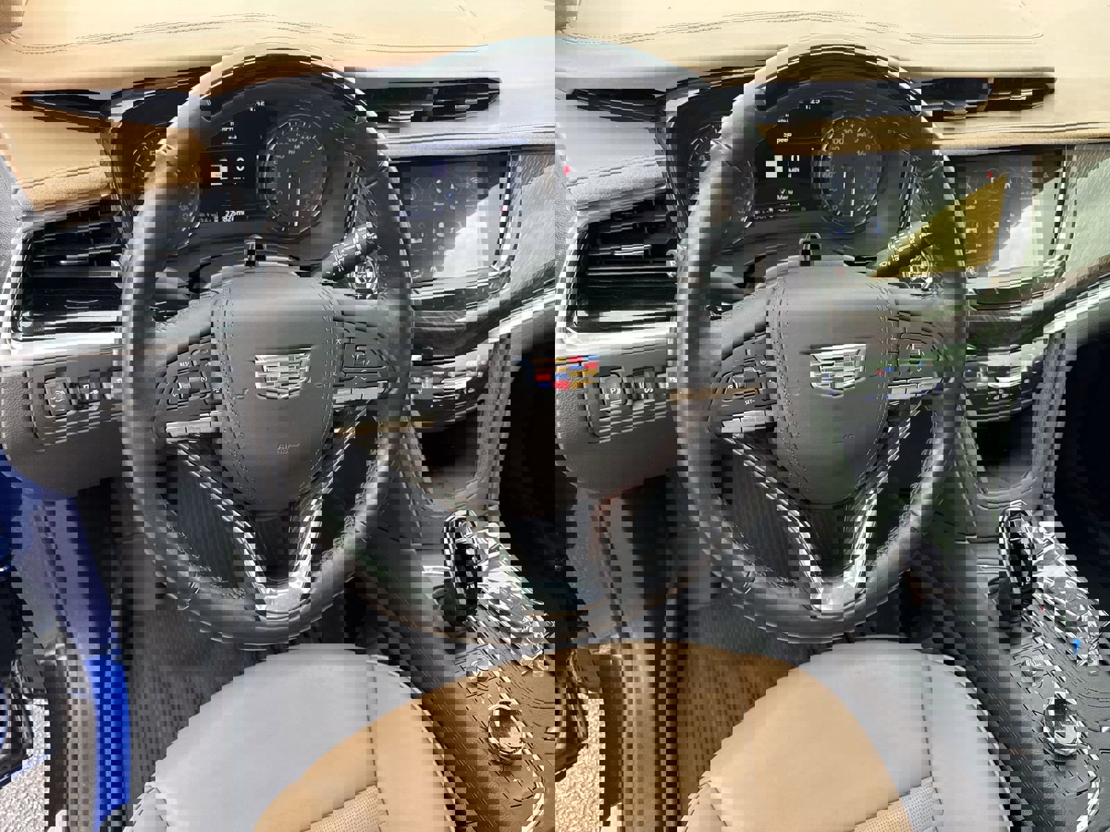 Used 2024 Cadillac XT6 Premium Luxury w/ Platinum Package image 18