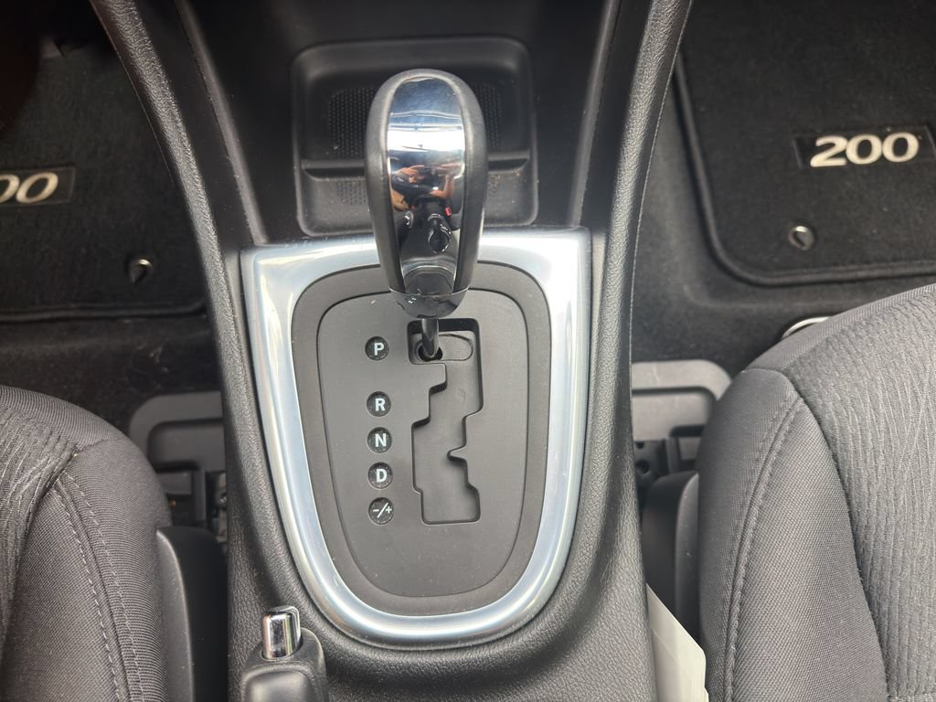 Used 2013 Chrysler 200 Touring FWD image 23