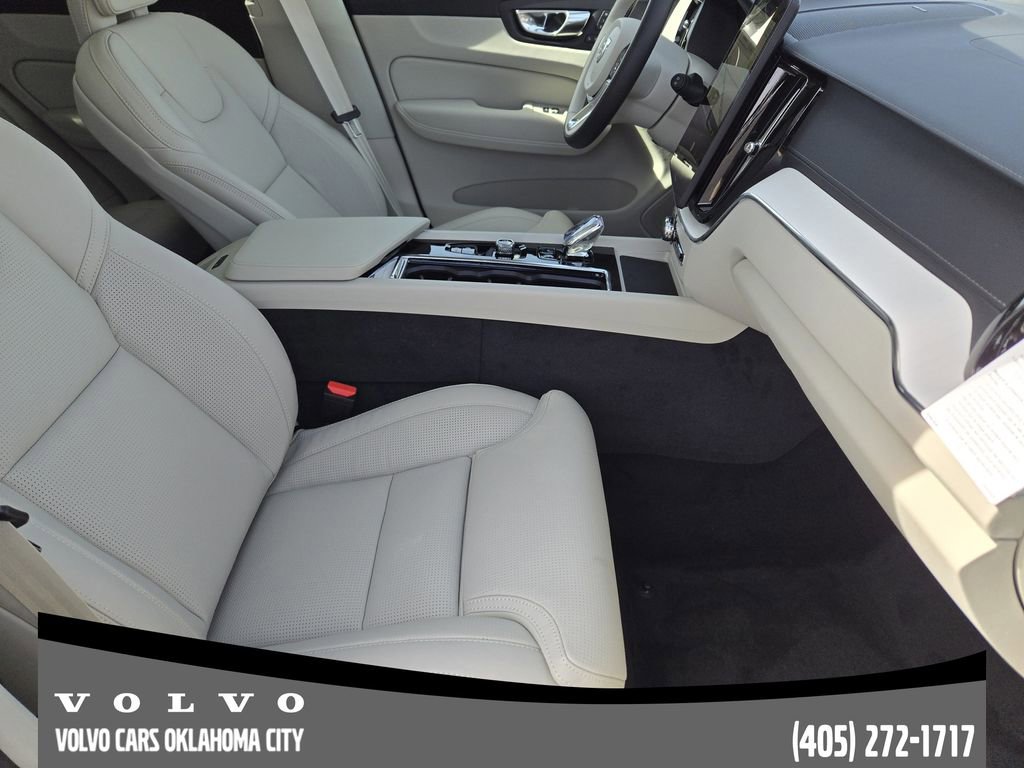 New 2026 Volvo XC60 T8 Ultra w/ Protection Package Premier image 13