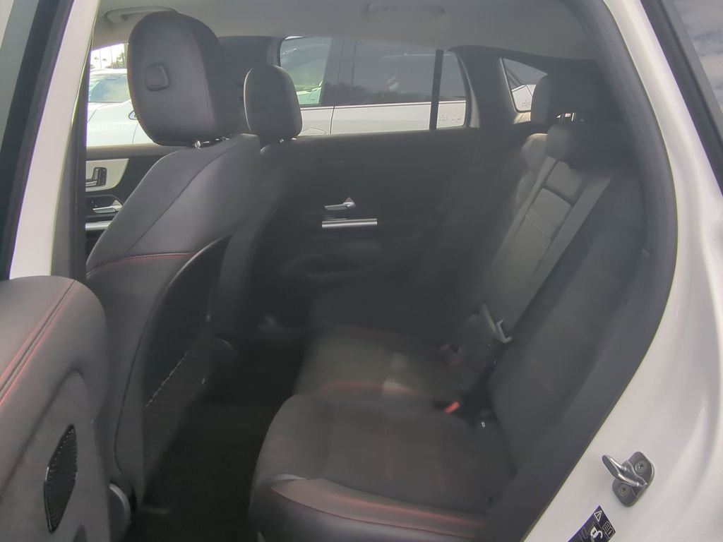 Used 2024 Mercedes-Benz GLA 250 4MATIC image 5