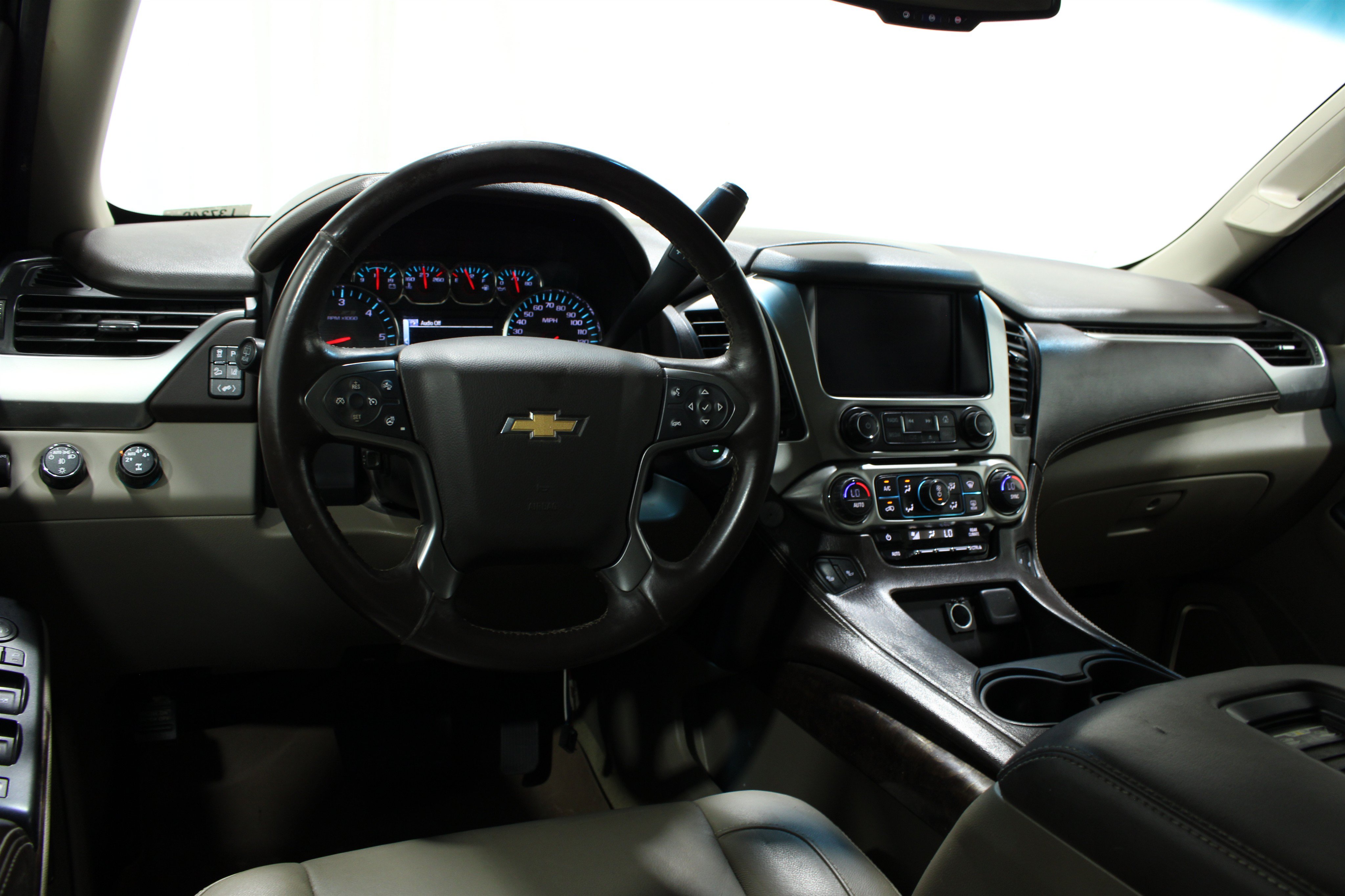 Used 2015 Chevrolet Suburban LT AWD/4WD image 2