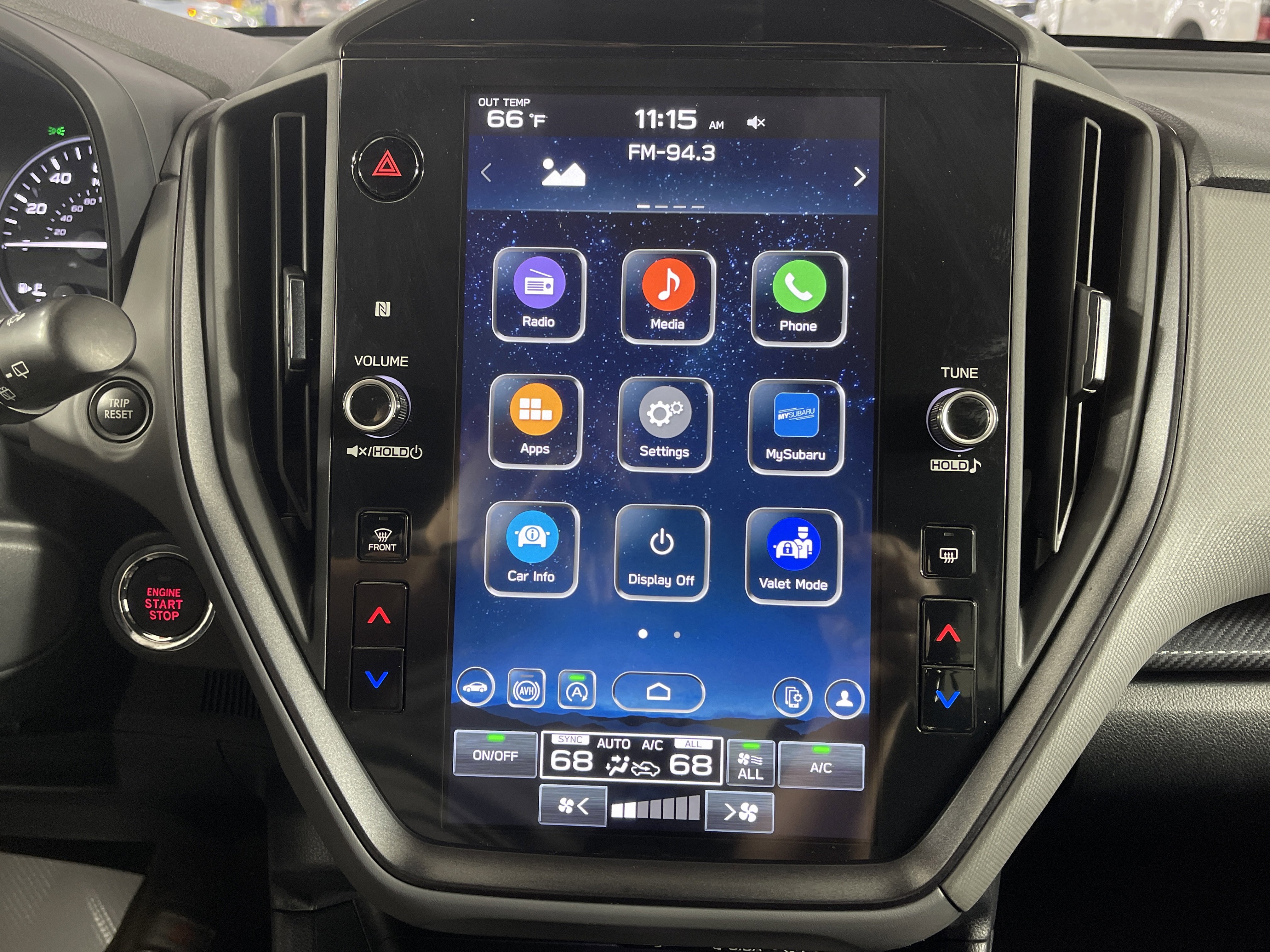 Used 2024 Subaru Crosstrek 2.5i Limited w/ Crosstrek Mirror Package image 22