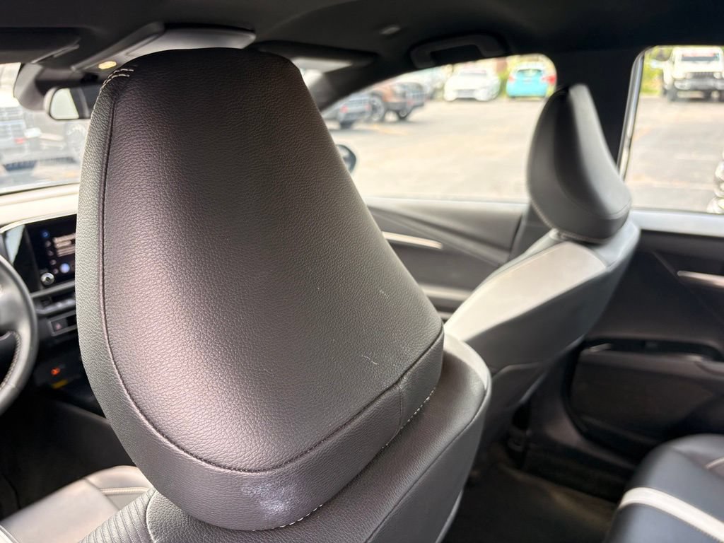 Used 2025 Toyota Camry SE FWD image 25